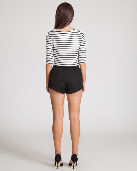 FIFTH LABEL EVERY MORNING SHORT-BLACK
