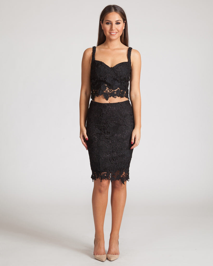MADISON SQUARE MATILDA LACE BLACK CROP TOP
