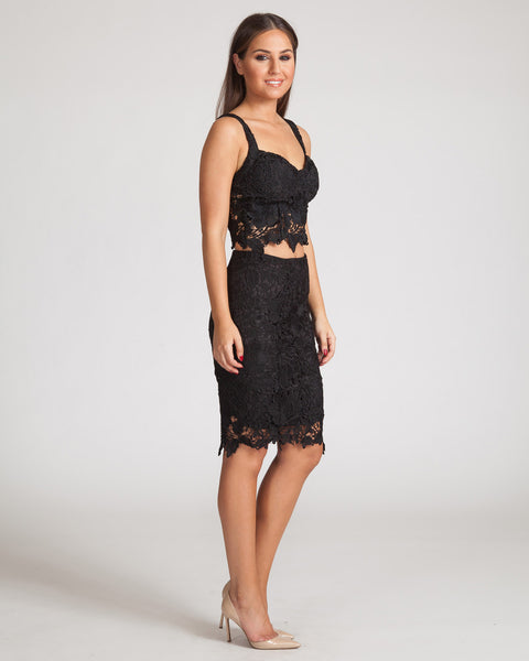 MADISON SQUARE MATILDA LACE BLACK CROP TOP