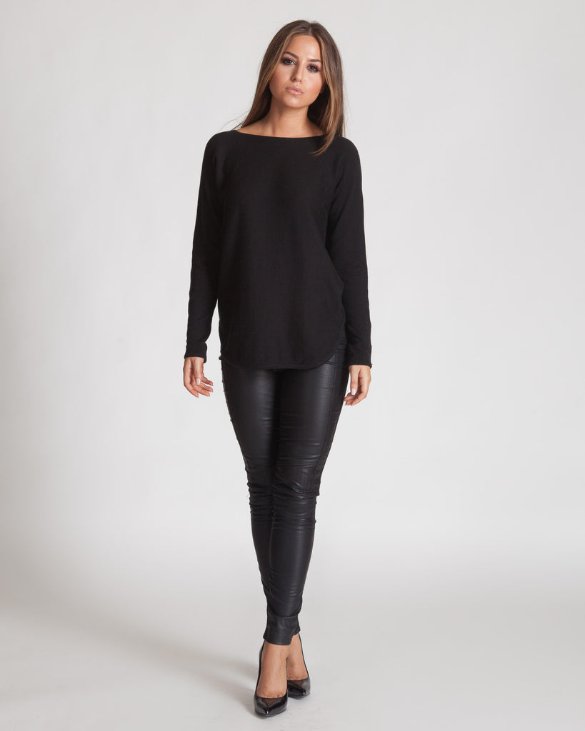 WILDE HEART BACK TO BASICS BLACK SWEATER